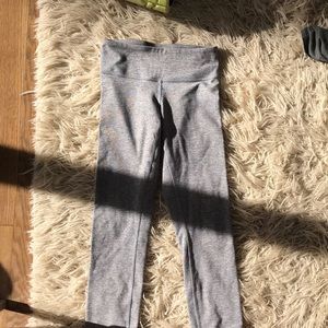 Lululemon cropped gray leggings NWOT